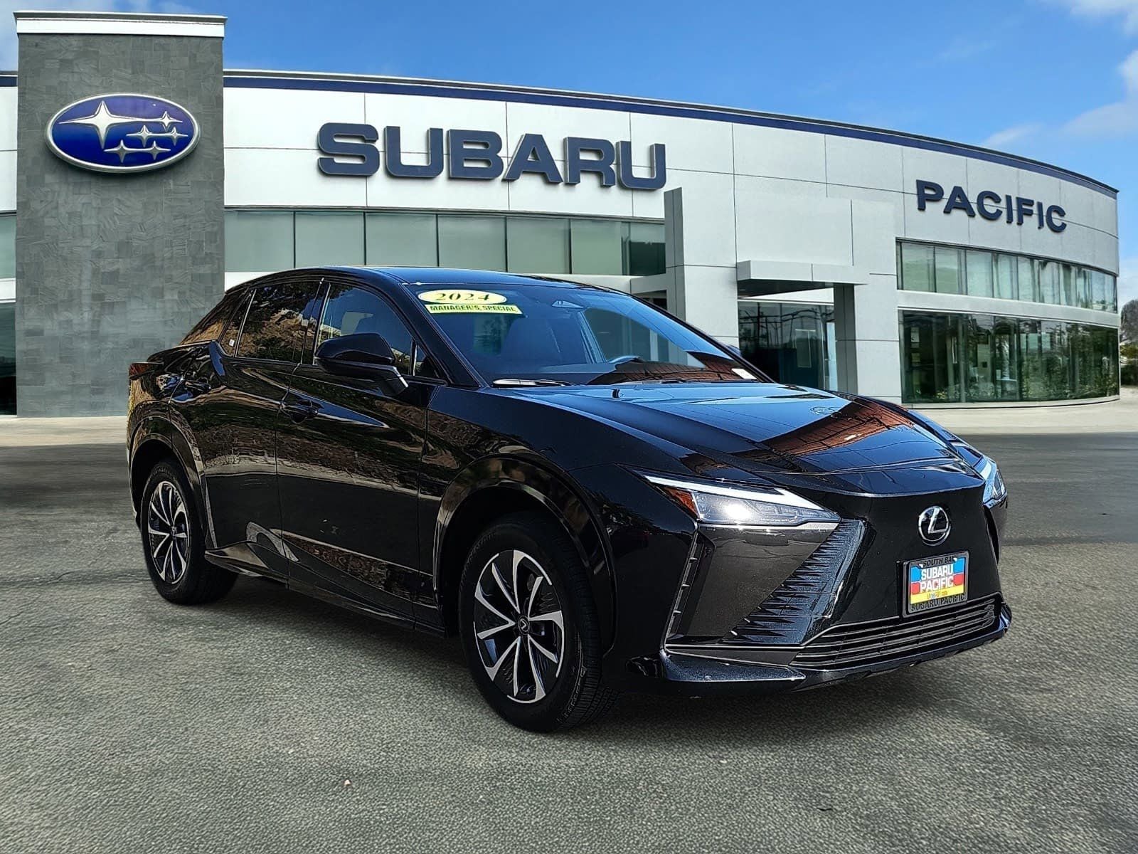 2024 Lexus RZ 450e 300e Premium w/ 18" Wheel's photo