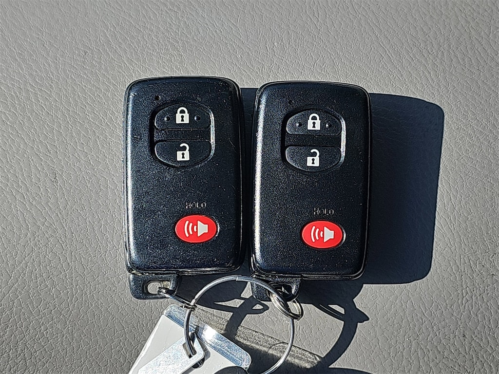 2012 Toyota RAV4 Limited photo 11