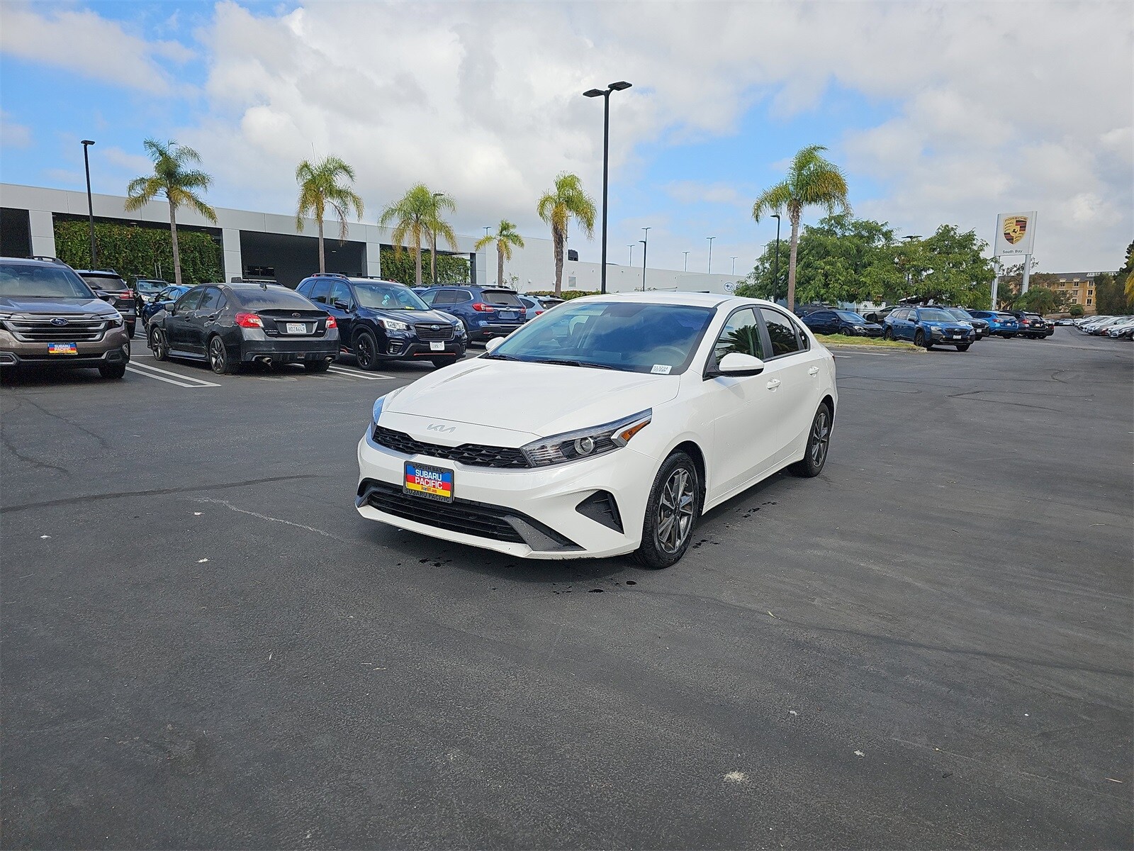 2023 Kia Forte LXS photo 3