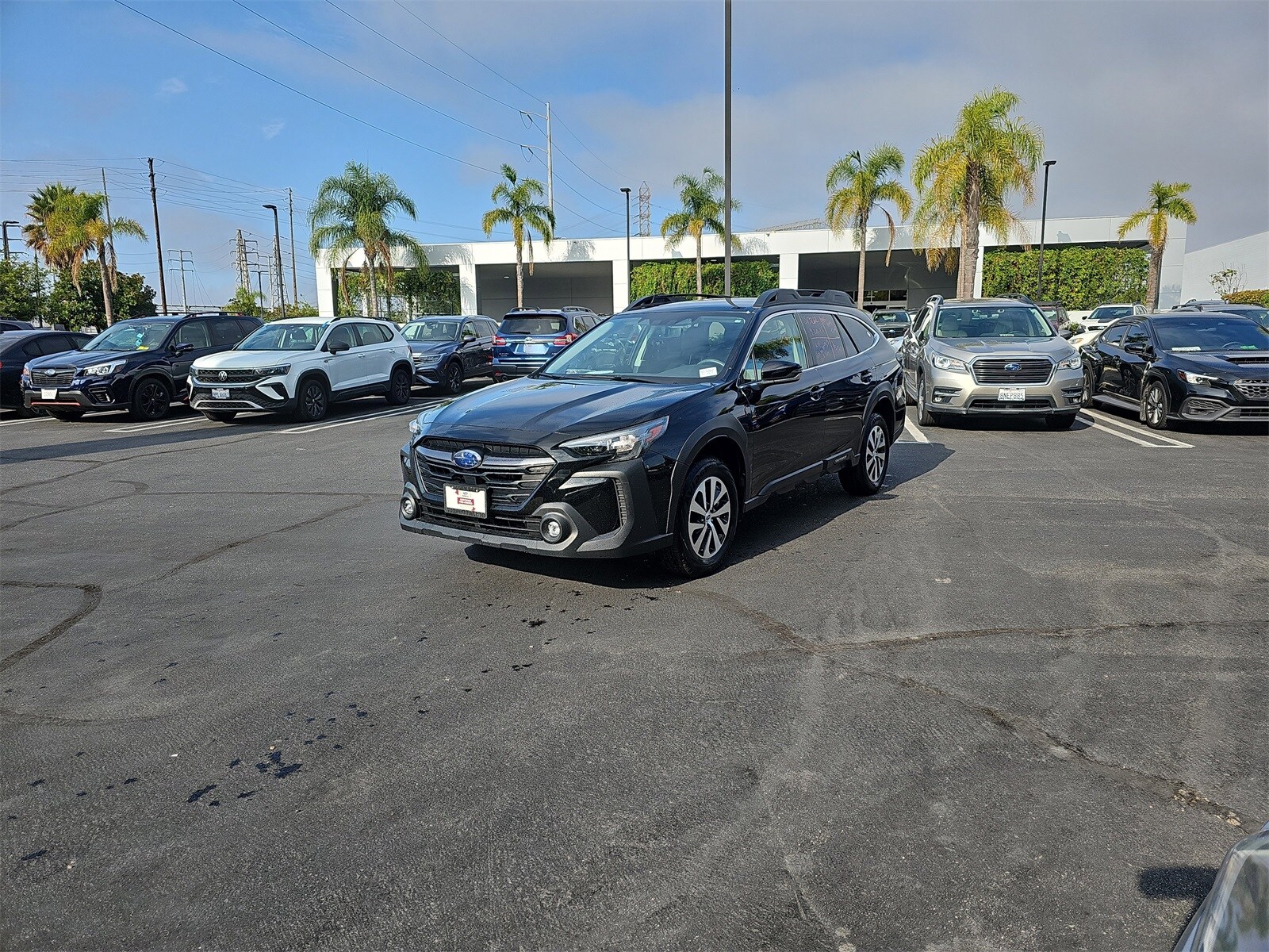 2023 Subaru Outback Premium photo 3