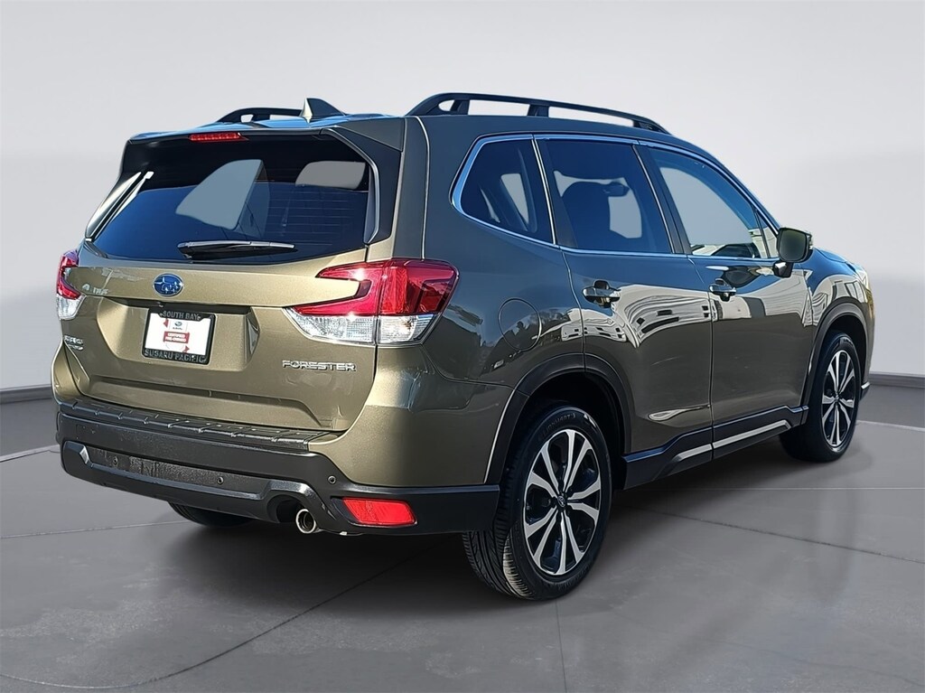Used 2022 Subaru Forester Limited SUV