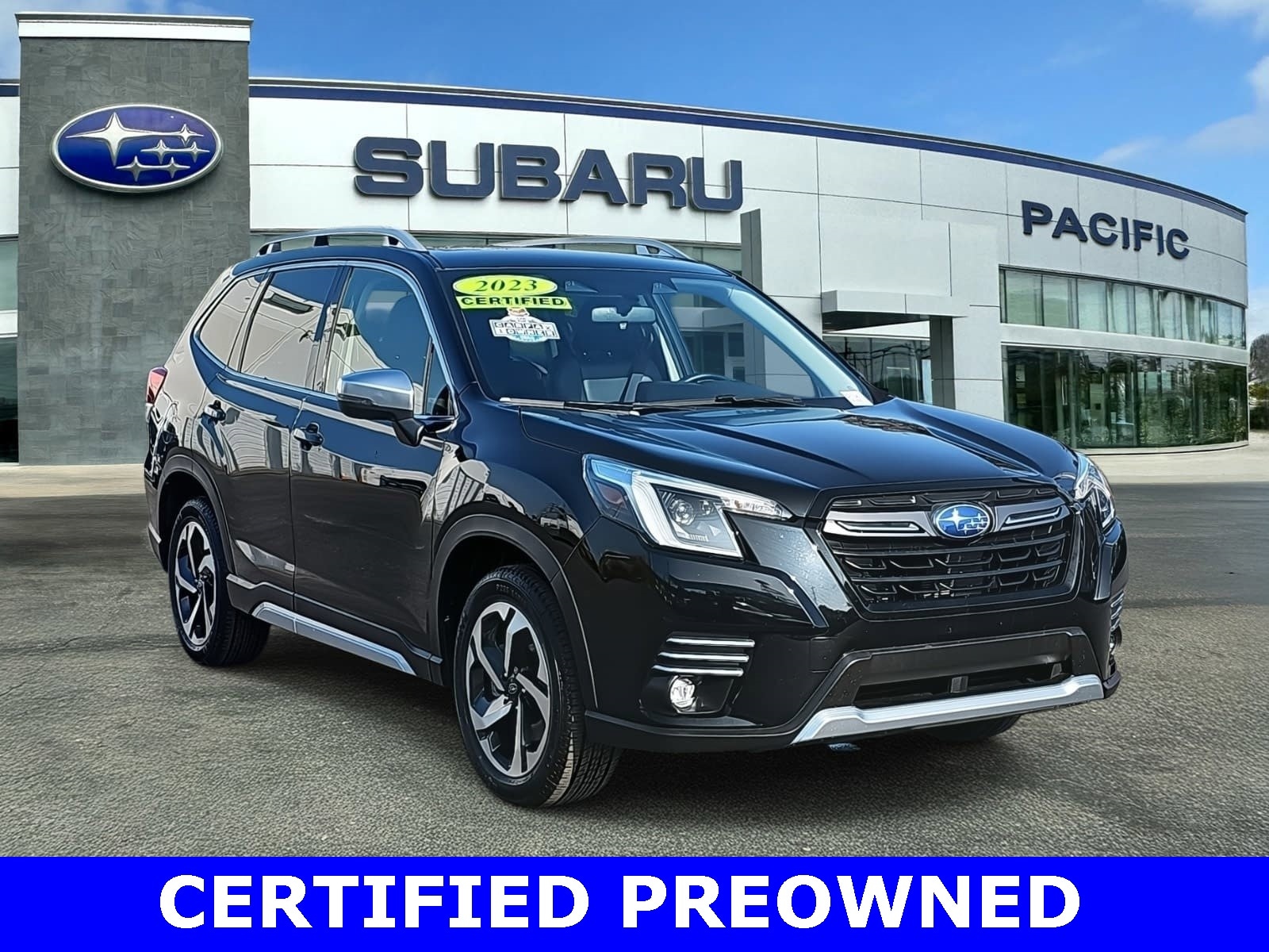 2023 Subaru Forester Touring's photo