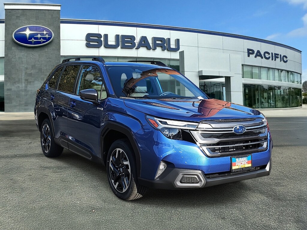 New 2025 Subaru Forester Hybrid Limited SUV