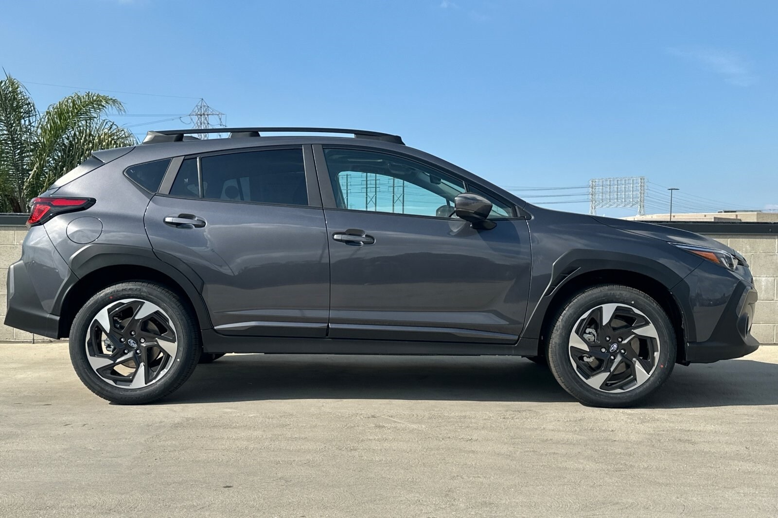 2025 Subaru Crosstrek Limited photo 3