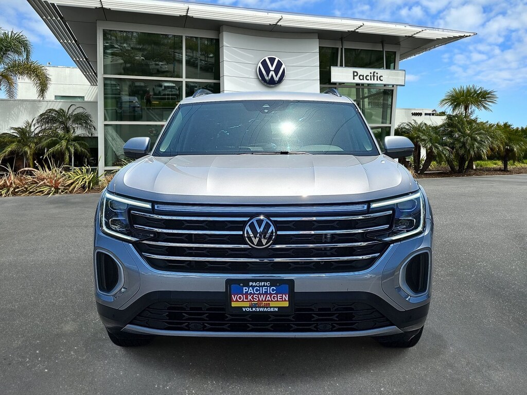 Used 2024 Volkswagen Atlas 2.0T SE w/Technology SUV
