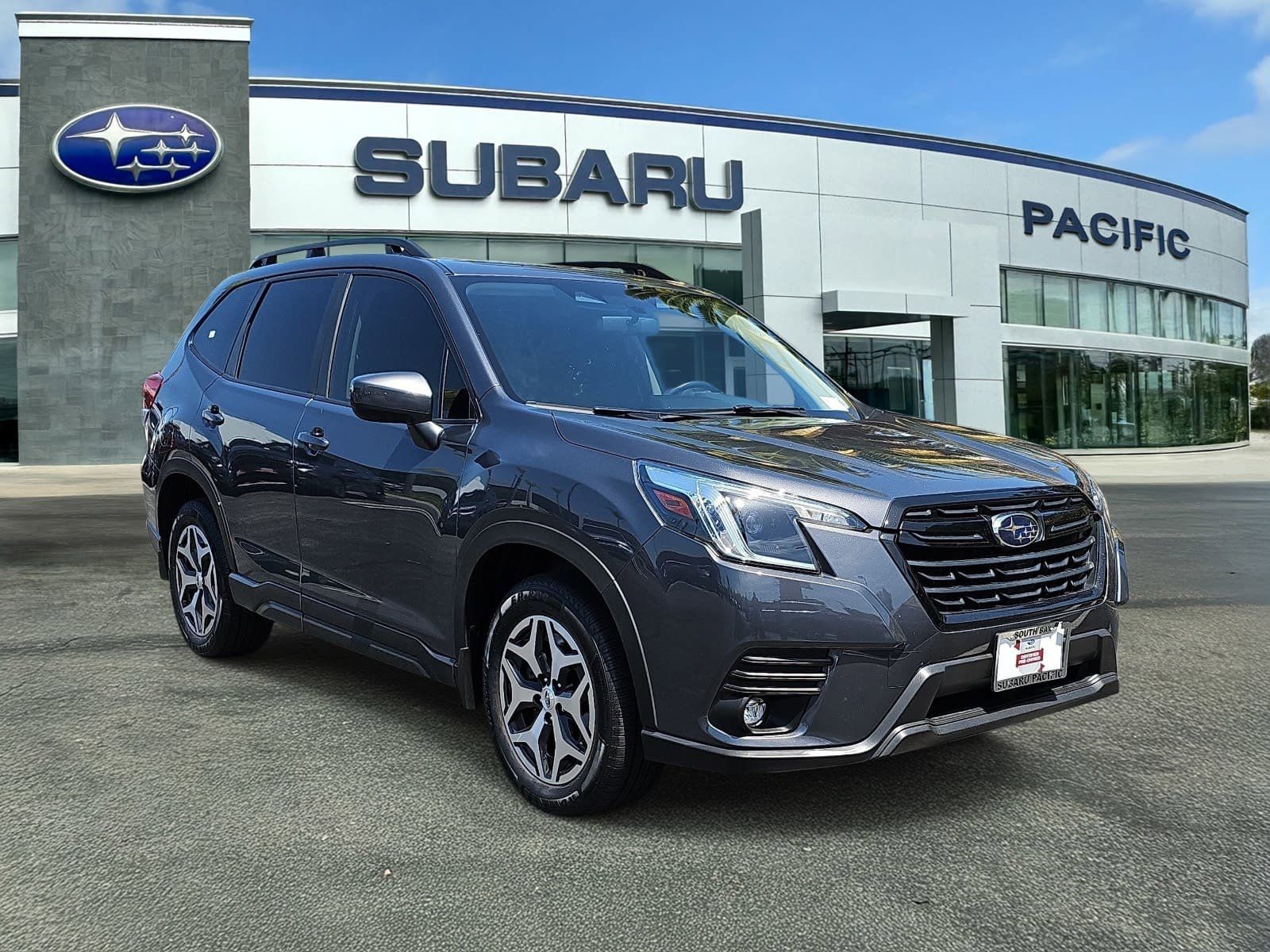 2024 Subaru Forester Premium's photo