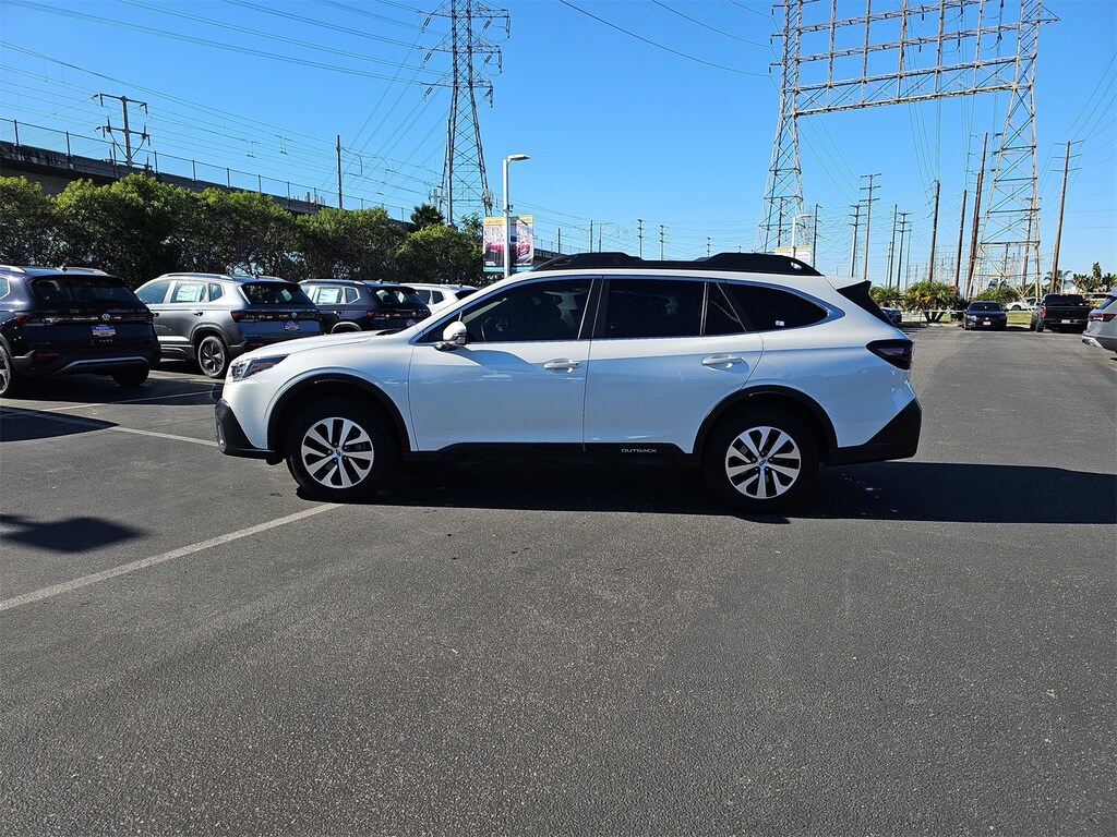 Used 2022 Subaru Outback Premium SUV