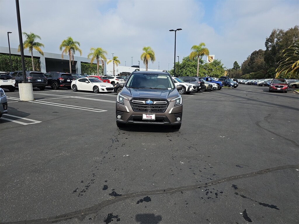 Used 2023 Subaru Forester Limited SUV