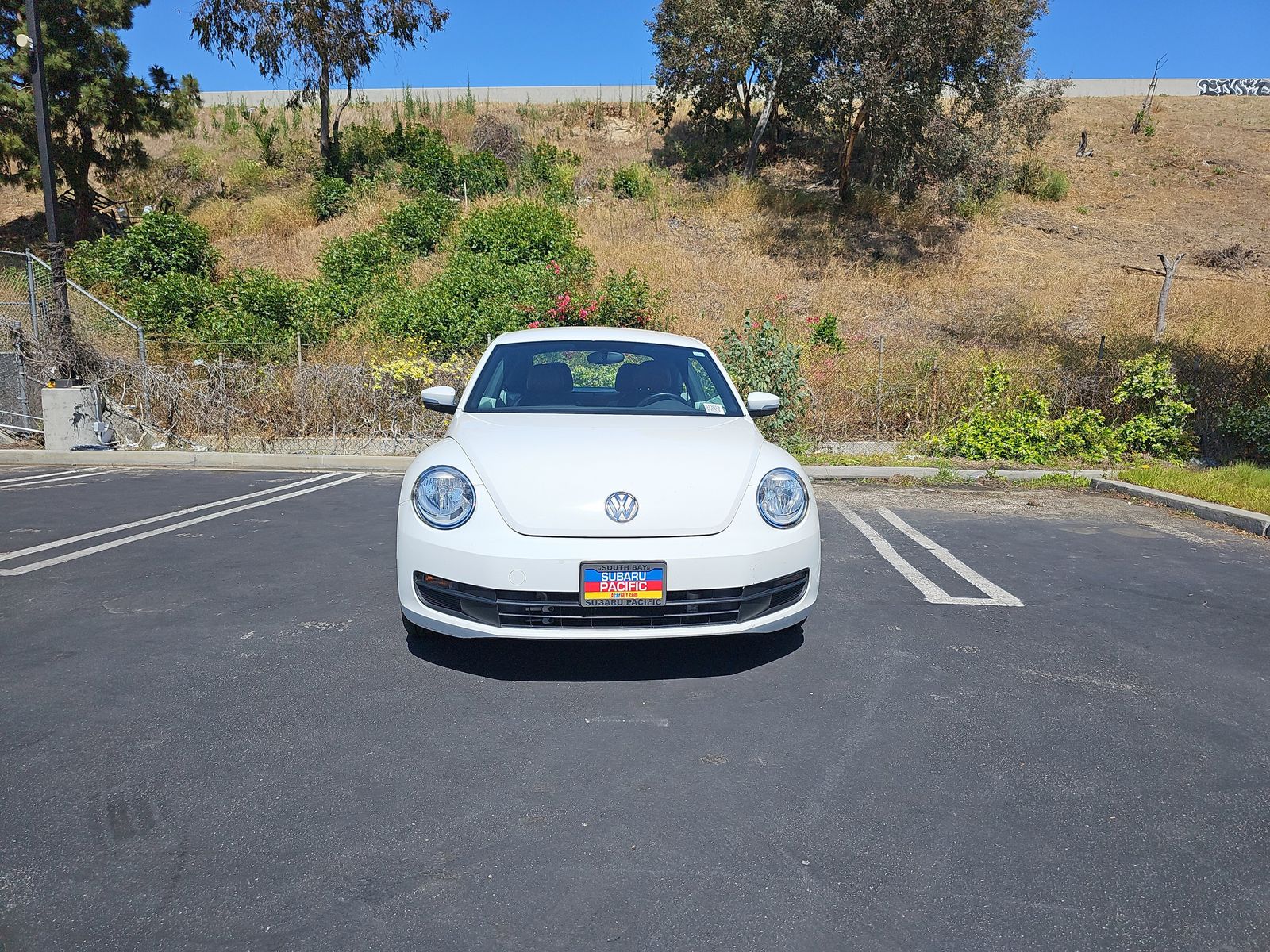 Used 2015 Volkswagen Beetle 1.8 with VIN 3VWF17AT2FM653392 for sale in Hawthorne, CA