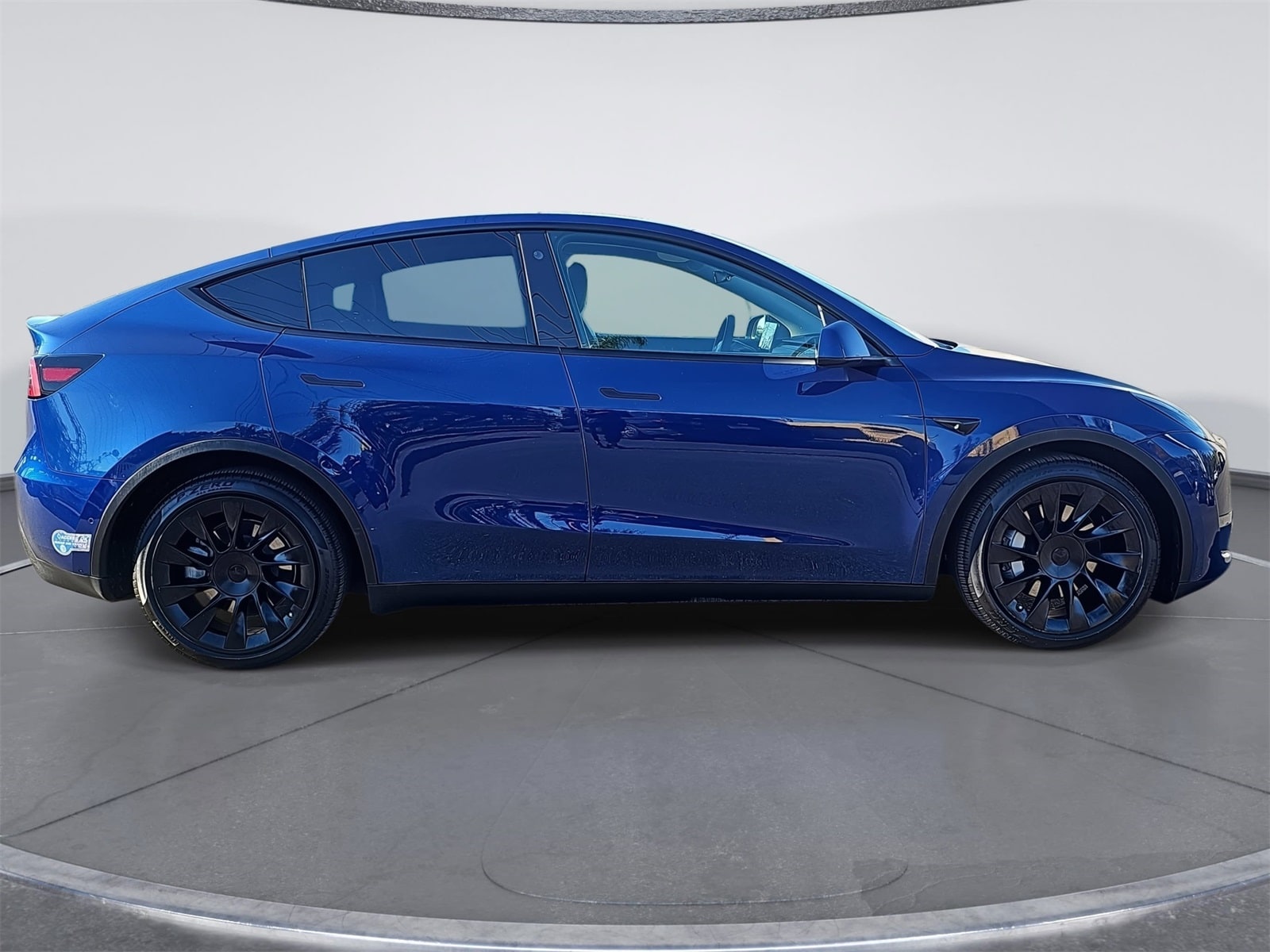 Used 2021 Tesla Model Y Long Range with VIN 5YJYGDEE0MF096326 for sale in Hawthorne, CA