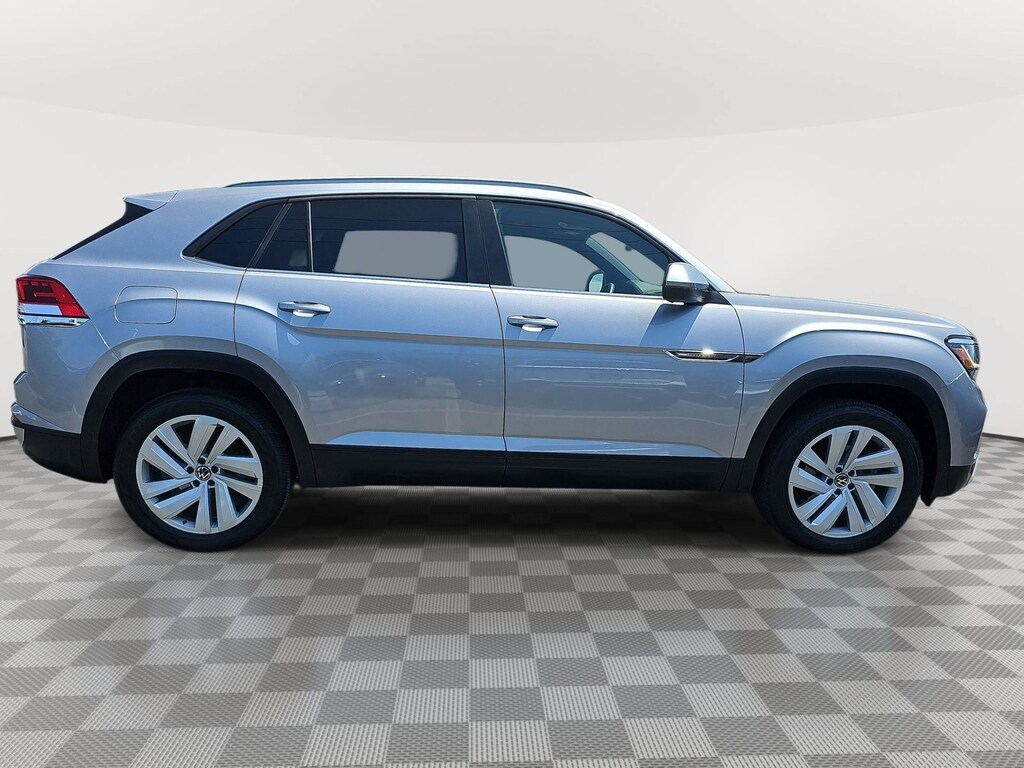 Used 2022 Volkswagen Atlas Cross Sport 3.6L V6 SE w/Technology SUV