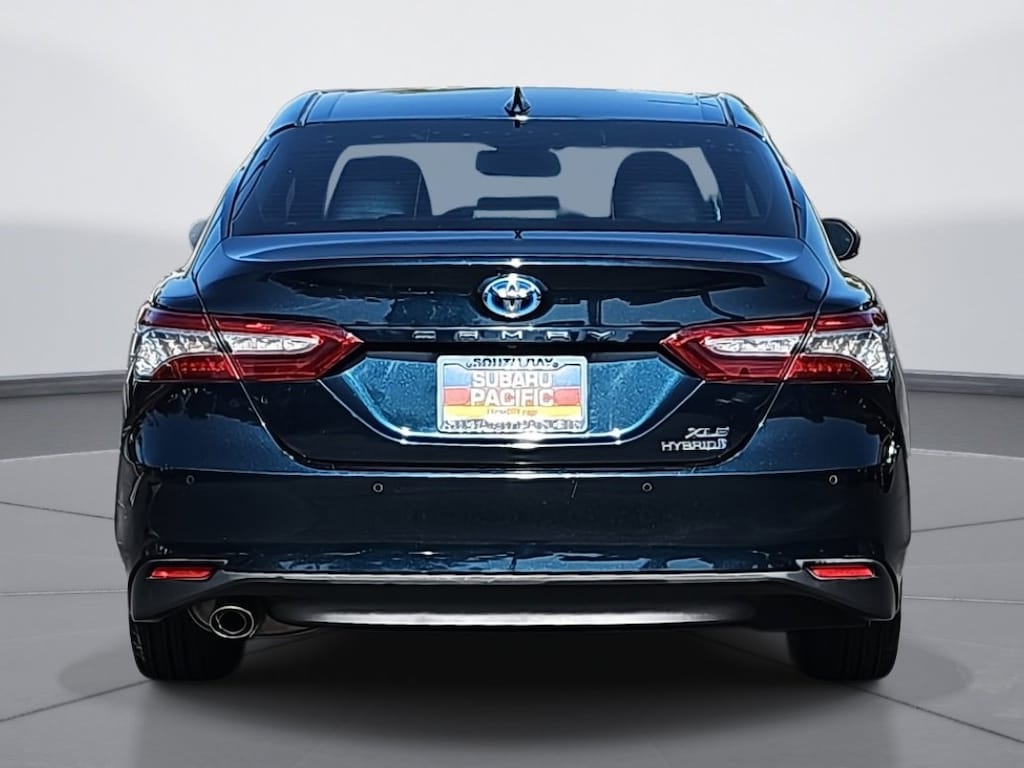 2019 Toyota Camry Hybrid XLE photo 4