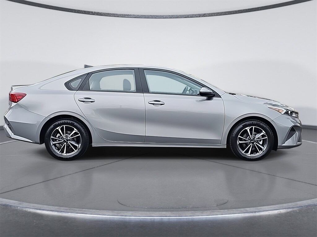 Used 2023 Kia Forte LXS Sedan