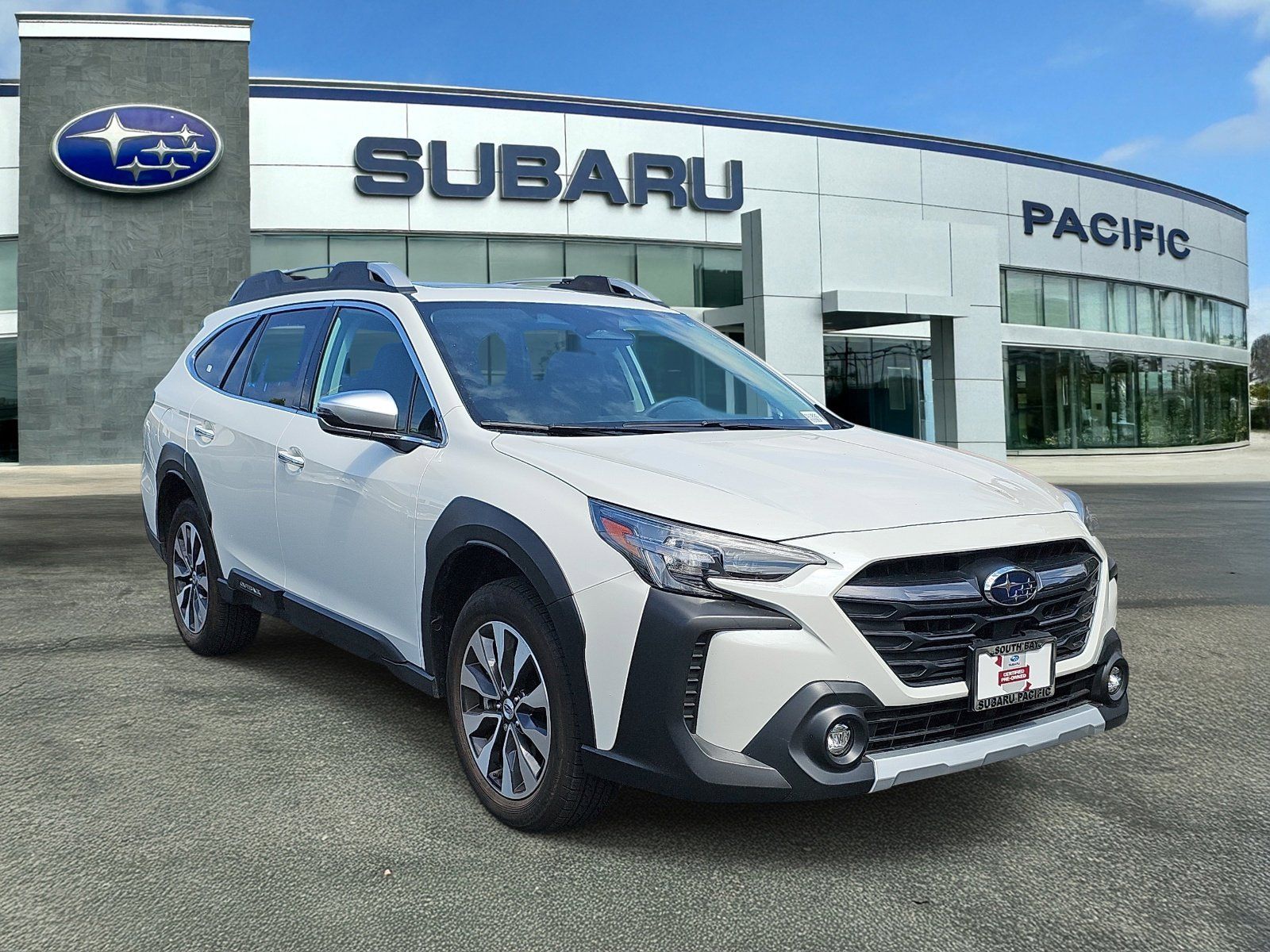 2025 Subaru Outback Touring XT's photo