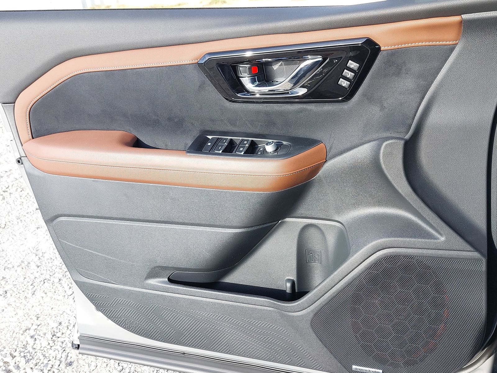 2026 Subaru Forester Touring - Photo 28