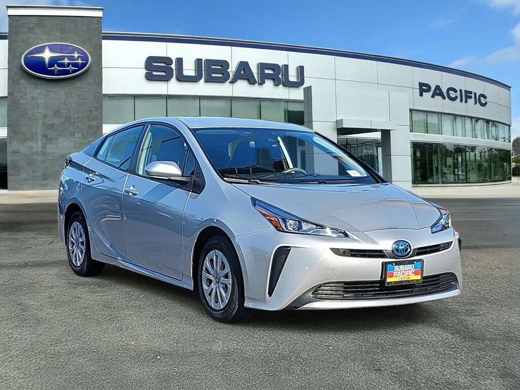 Used 2022 Toyota Prius LE Hatchback