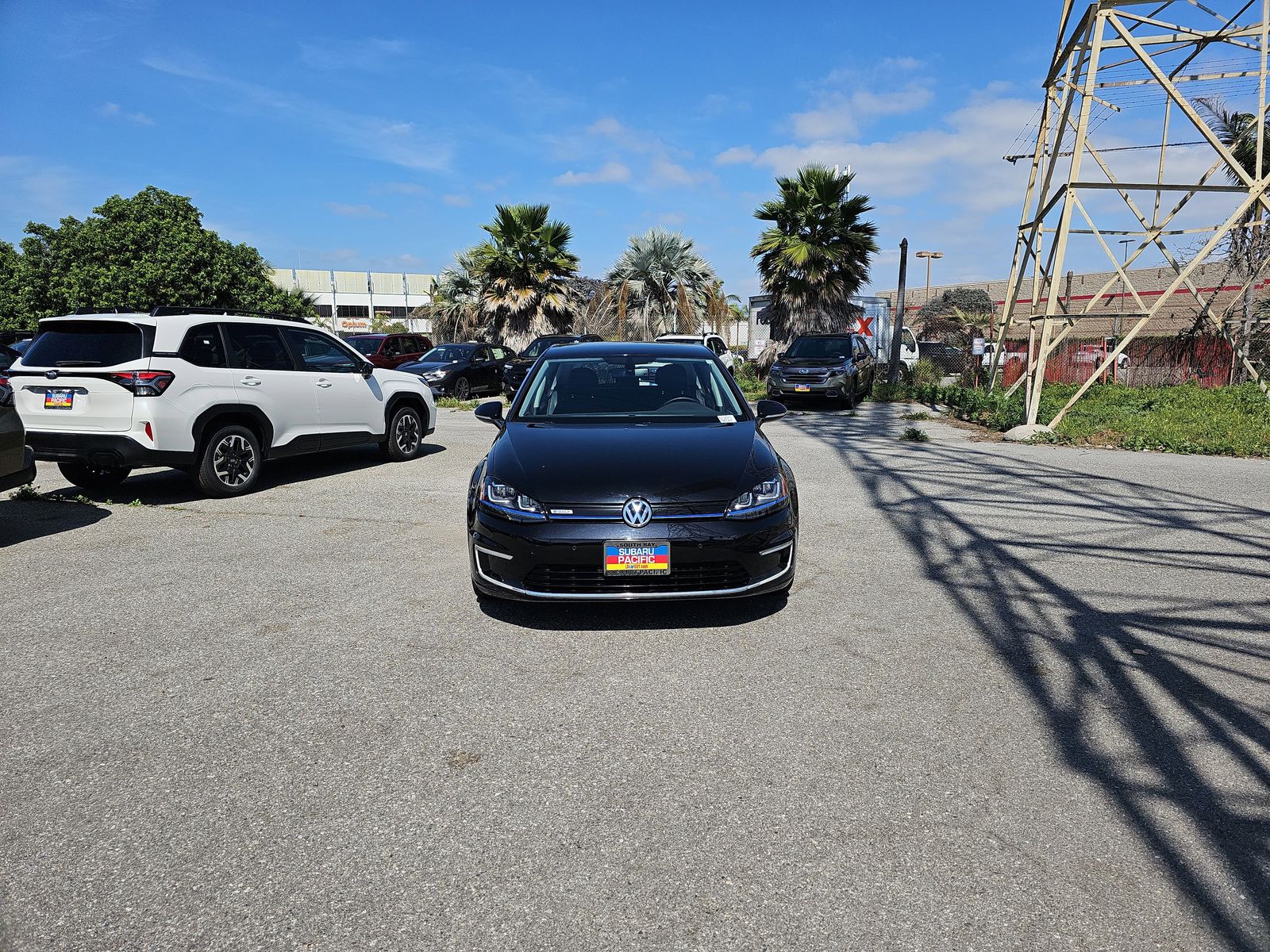 Used 2016 Volkswagen e-Golf e-Golf SEL Premium with VIN WVWPP7AU2GW911250 for sale in Hawthorne, CA