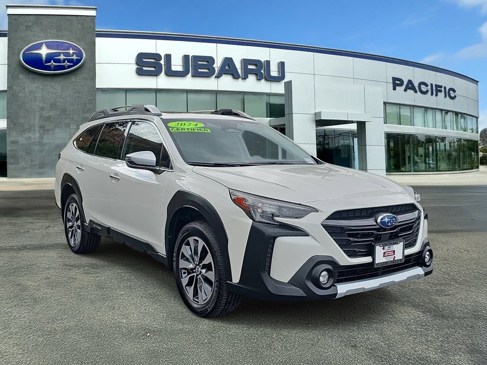 2024 Subaru Outback Touring's photo