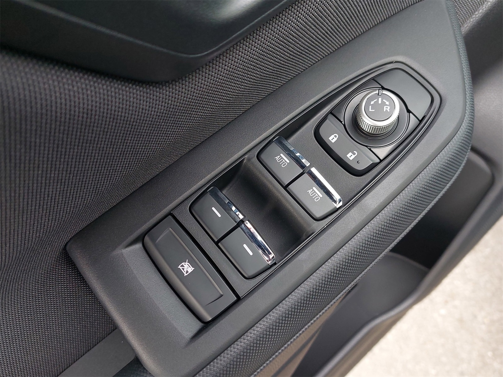 2026 Subaru Forester Premium - Photo 29