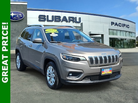 2019 Jeep Cherokee Latitude SUV