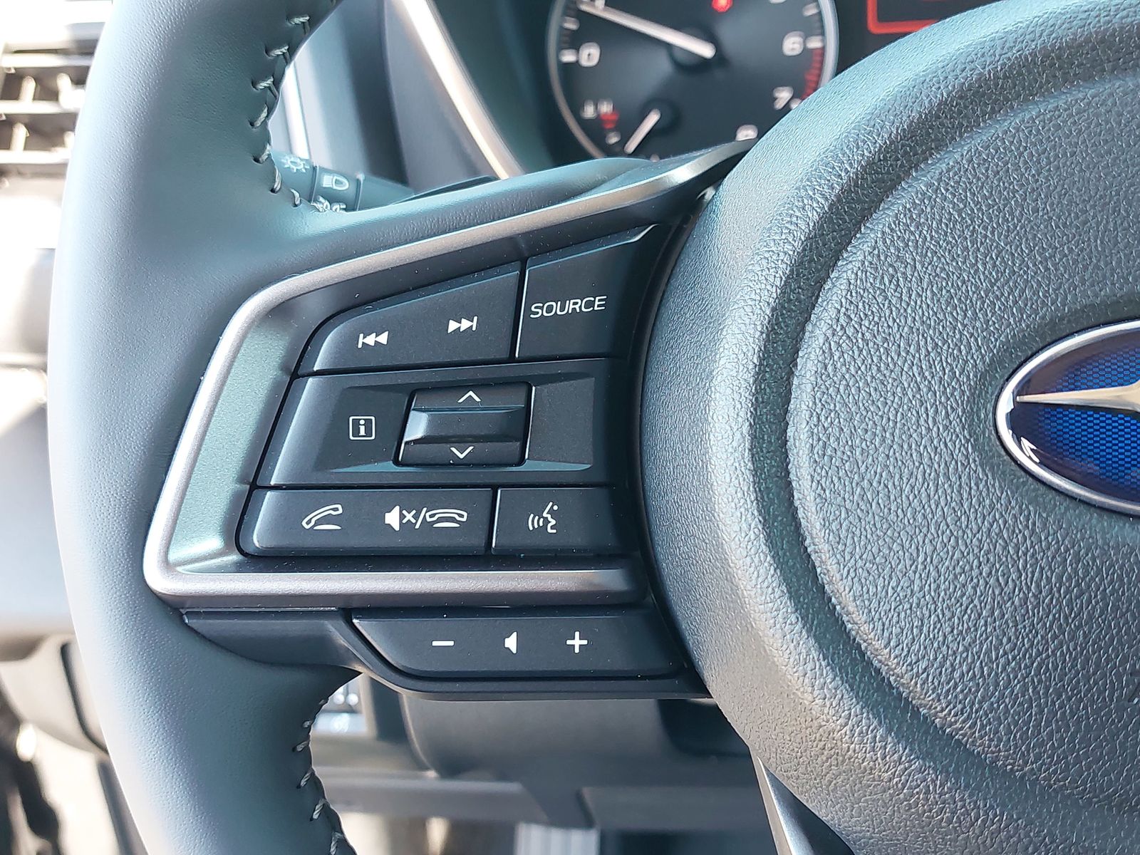 2026 Subaru Ascent Touring - Photo 19