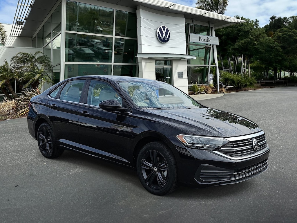 Used 2022 Volkswagen Jetta 1.5T SE Sedan