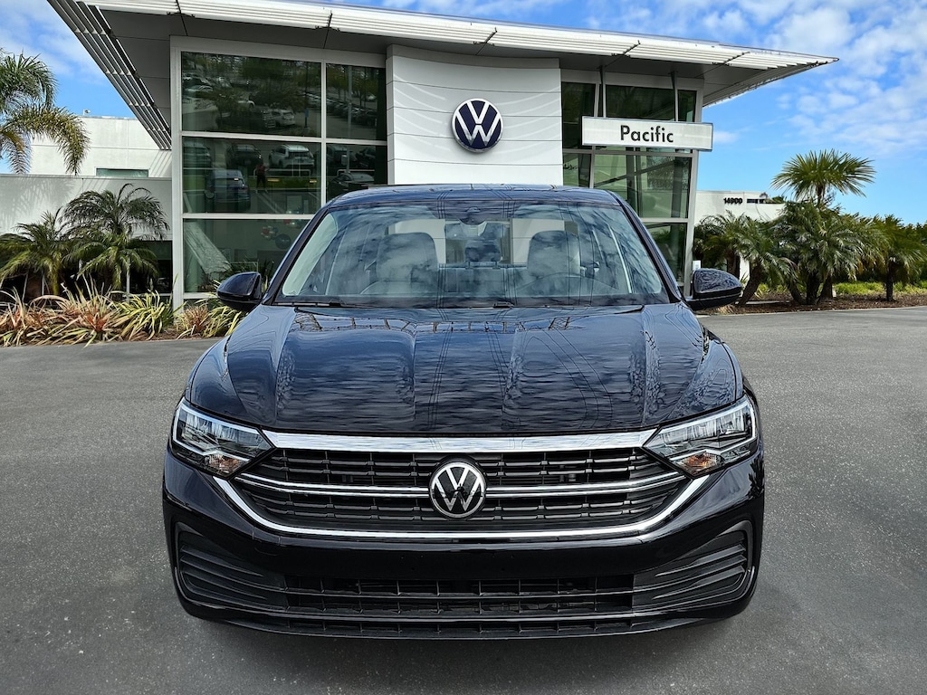 Used 2022 Volkswagen Jetta 1.5T SE Sedan