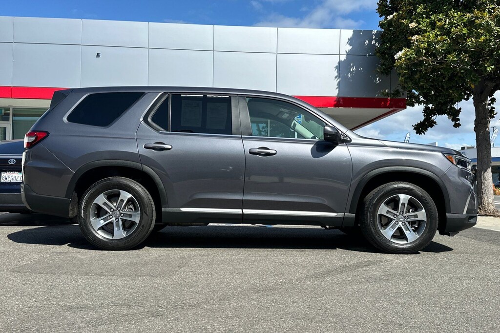 Used 2025 Honda Pilot EX-L SUV