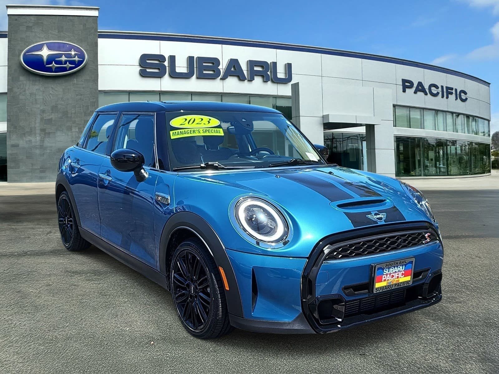 2023 MINI Hardtop Cooper S's photo