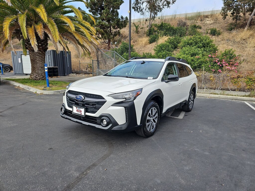 Used 2023 Subaru Outback Premium SUV