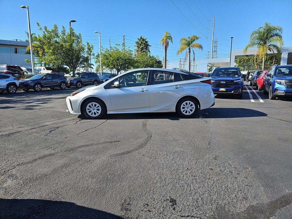 Used 2022 Toyota Prius LE Hatchback