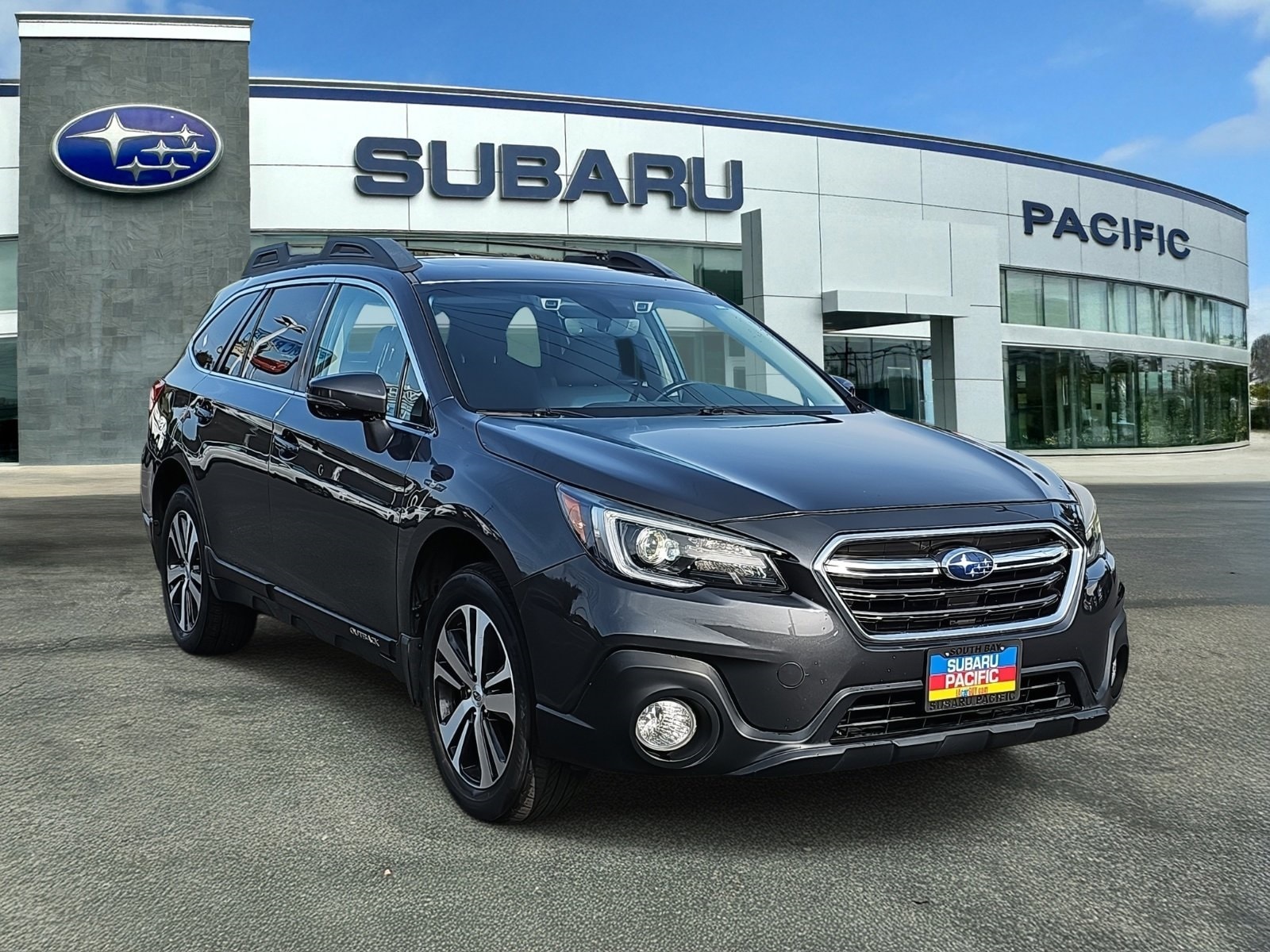 2019 Subaru Outback Limited's photo