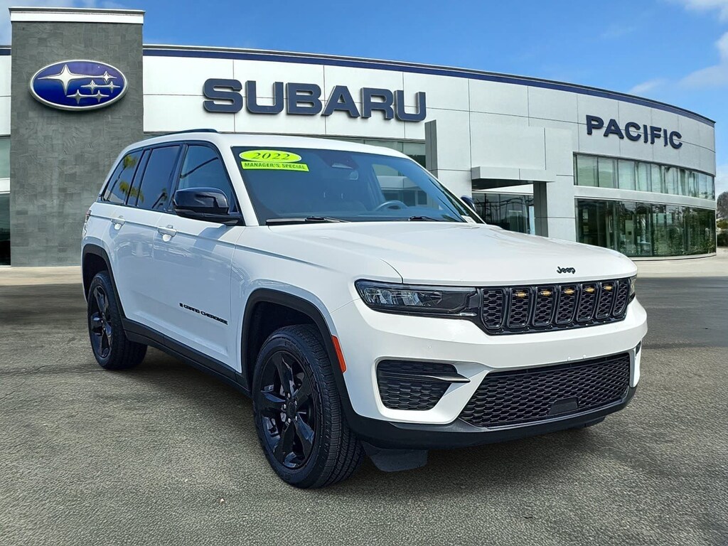 Used 2022 Jeep Grand Cherokee Altitude SUV