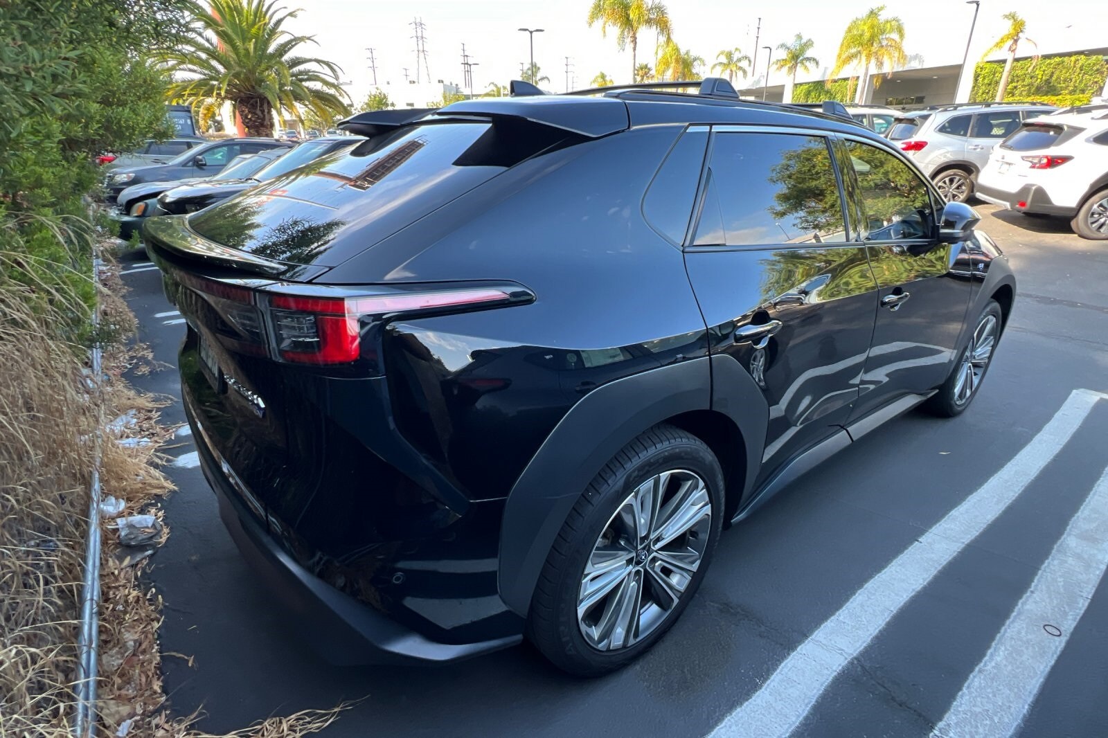 2023 Subaru Solterra Touring photo 2