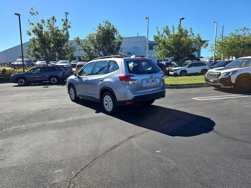 2020 Subaru Forester Base photo 4