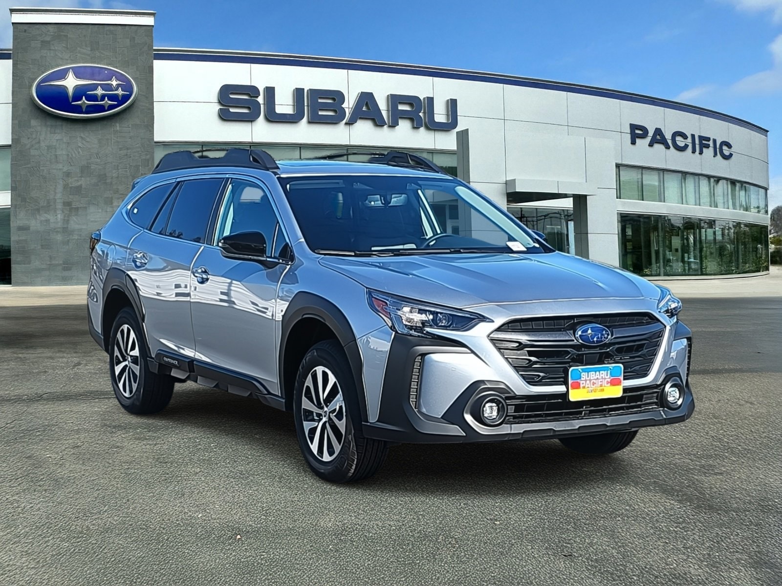 2025 Subaru Outback Premium's photo