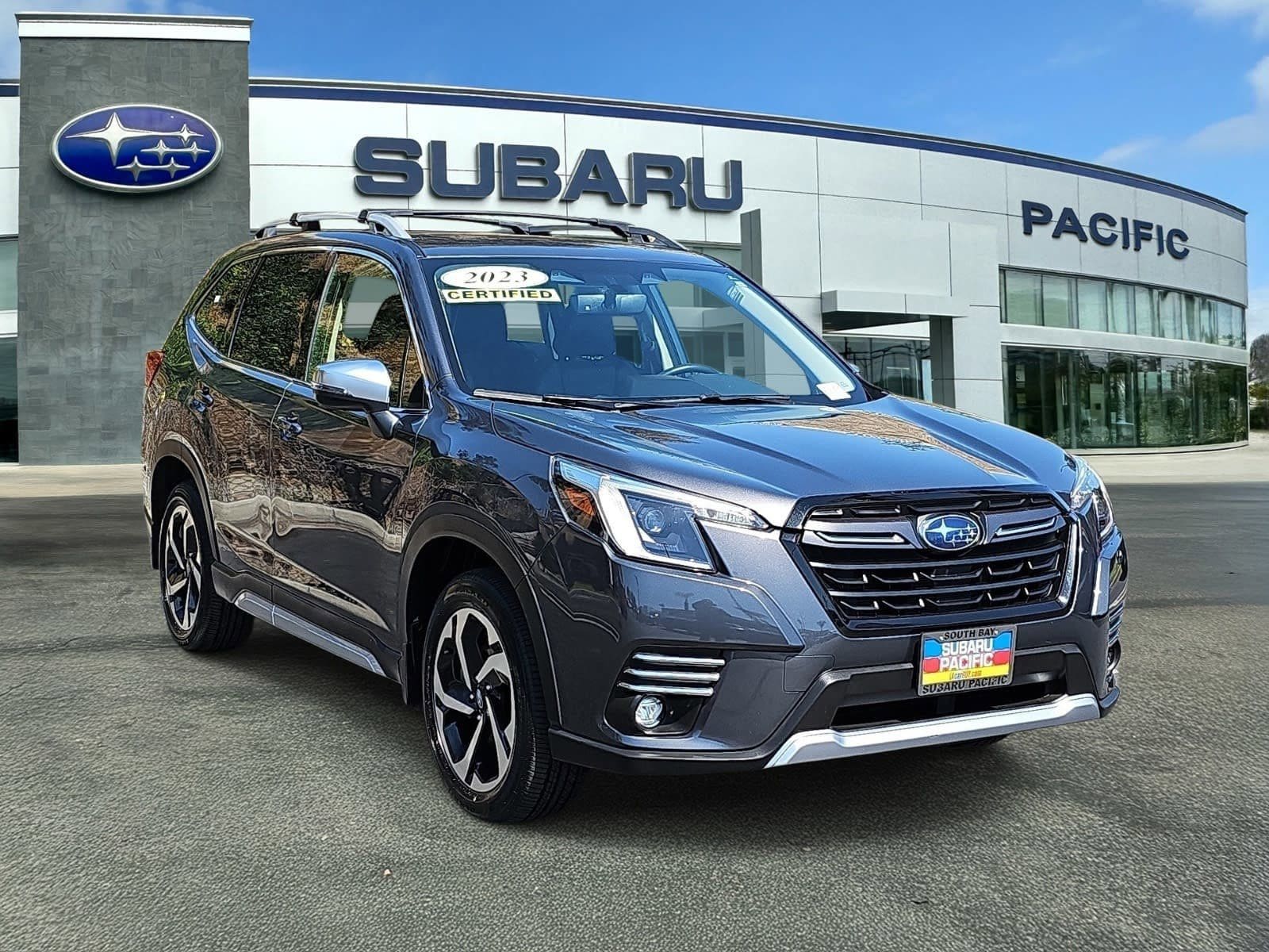 2023 Subaru Forester Touring's photo