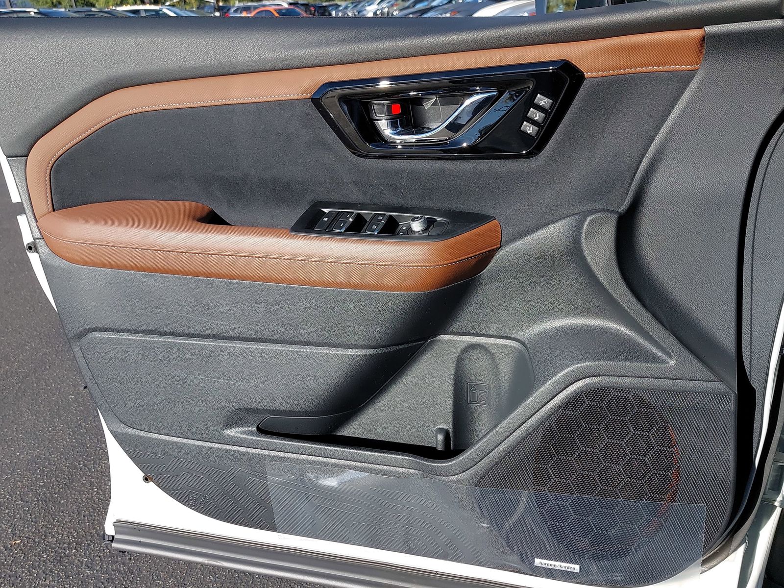 2026 Subaru Forester Touring - Photo 28