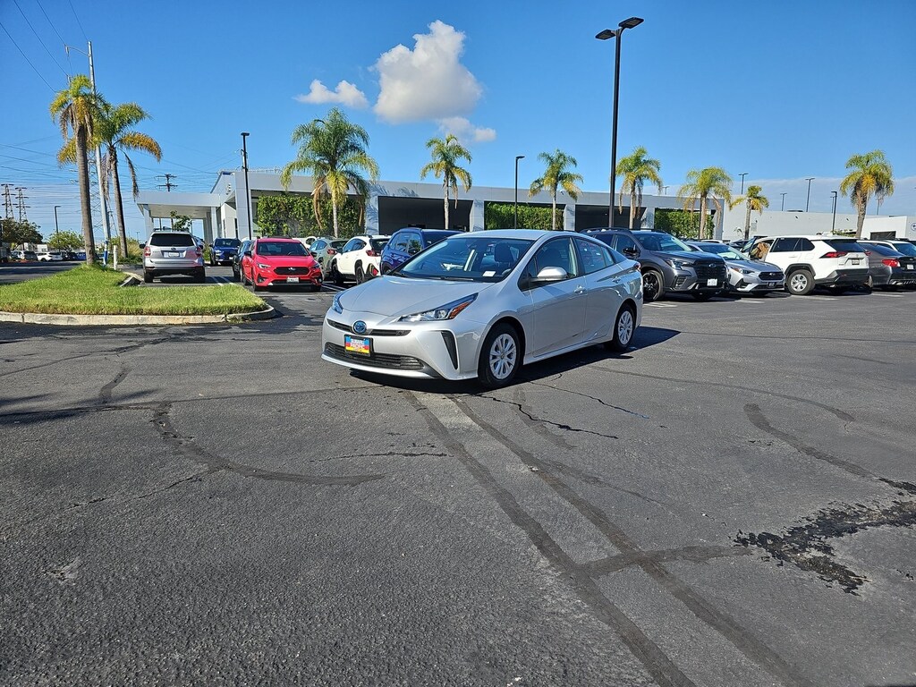 Used 2022 Toyota Prius LE Hatchback