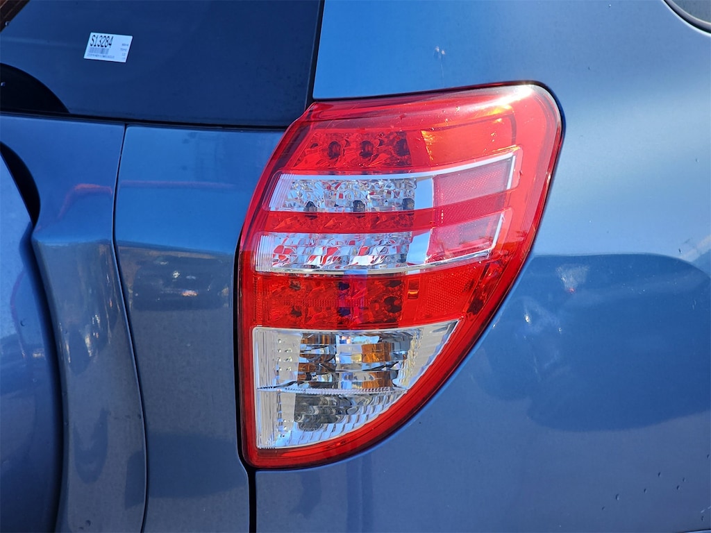 2012 Toyota RAV4 Limited photo 9