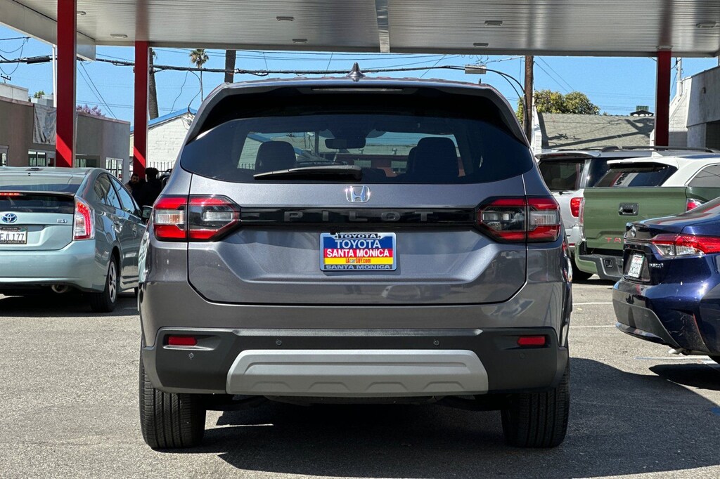 Used 2025 Honda Pilot EX-L SUV