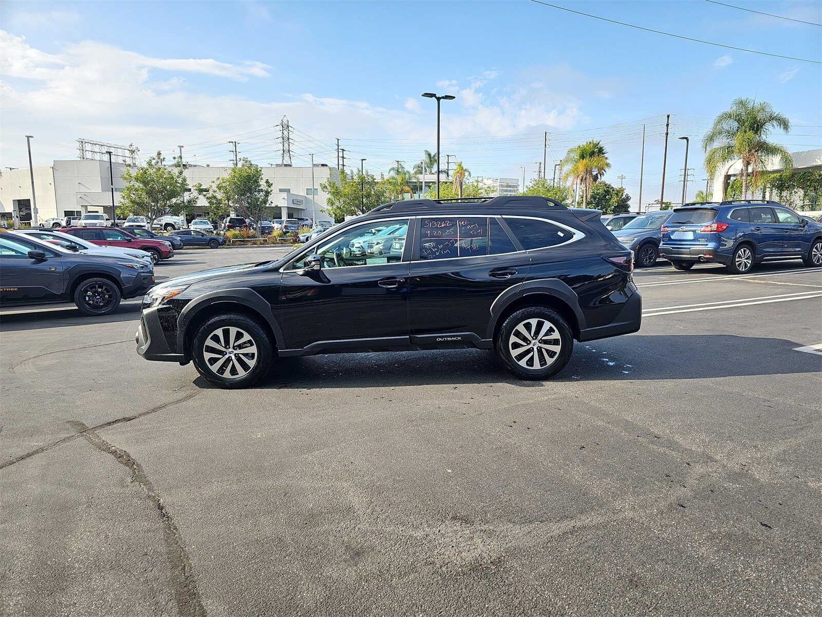 2023 Subaru Outback Premium photo 4
