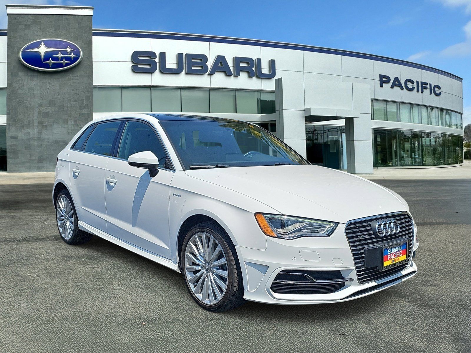 2016 Audi A3 Sportback e-tron Premium Plus