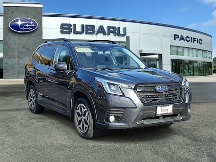 2023 Subaru Forester Premium SUV