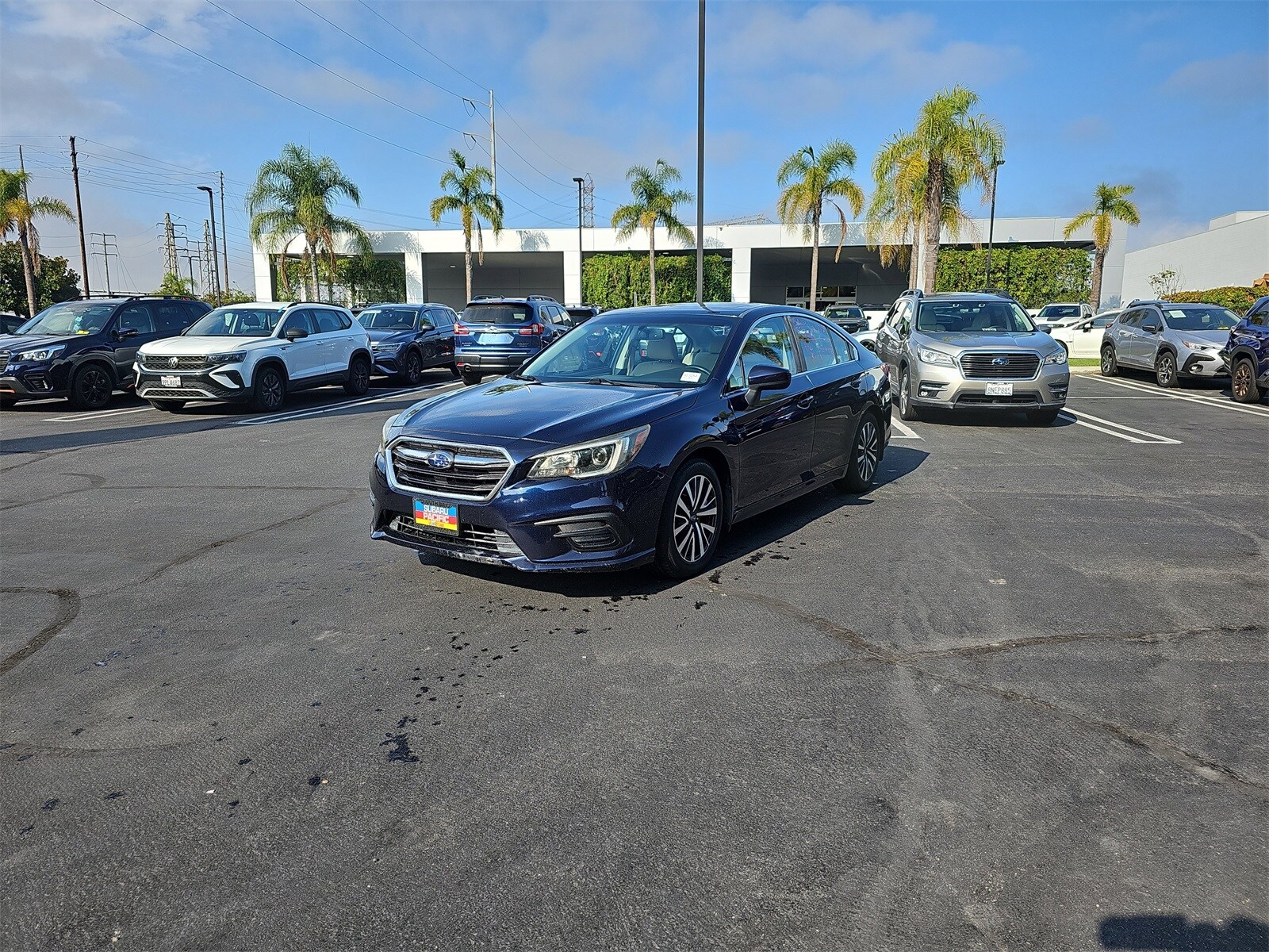 2018 Subaru Legacy 2.5i Premium photo 2