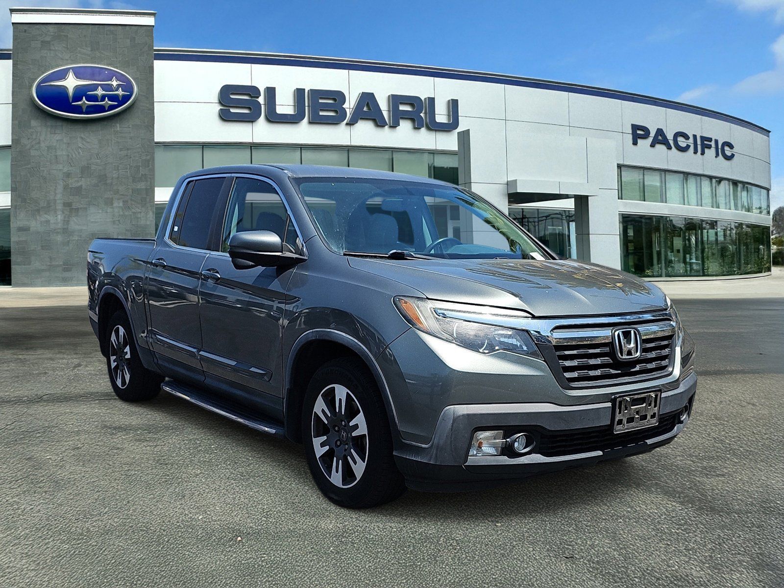 2017 Honda Ridgeline RTL-T's photo