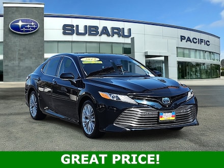 2019 Toyota Camry Hybrid XLE Sedan