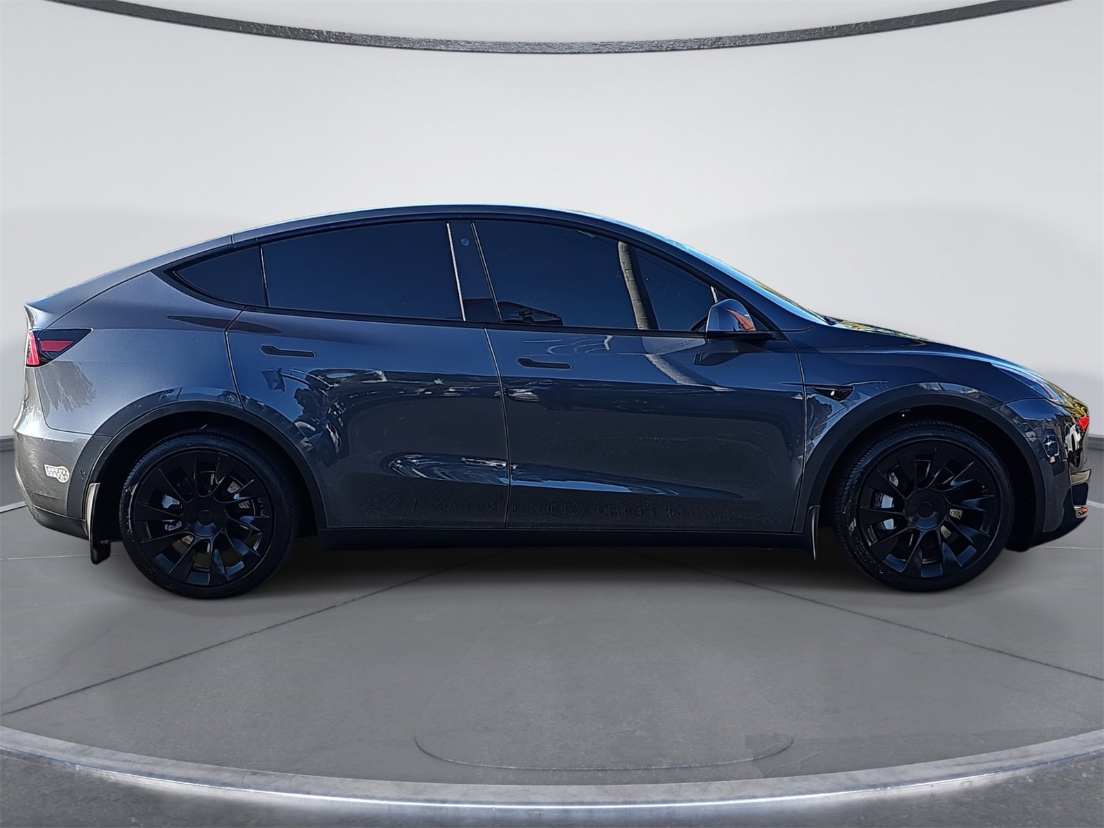 Used 2021 Tesla Model Y Long Range with VIN 5YJYGDEE3MF241830 for sale in Kansas City
