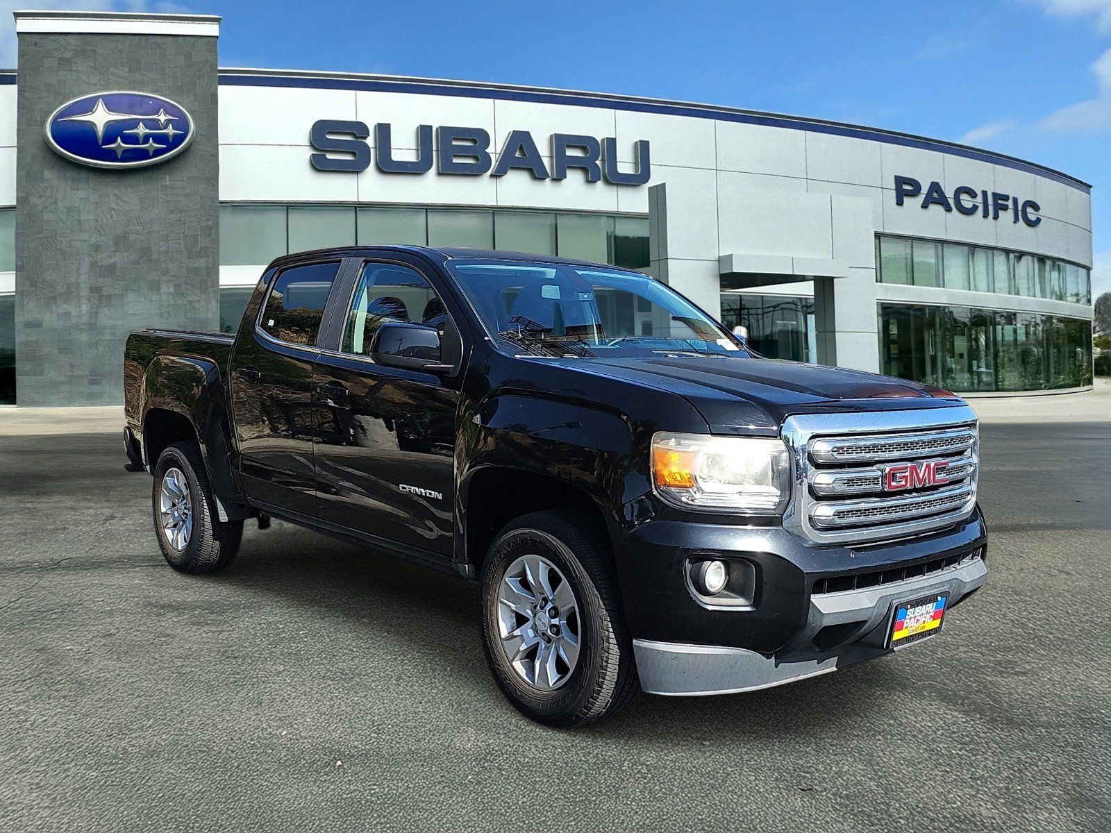 2015 GMC Canyon 2WD SLE Crew Cab Short Box's photo