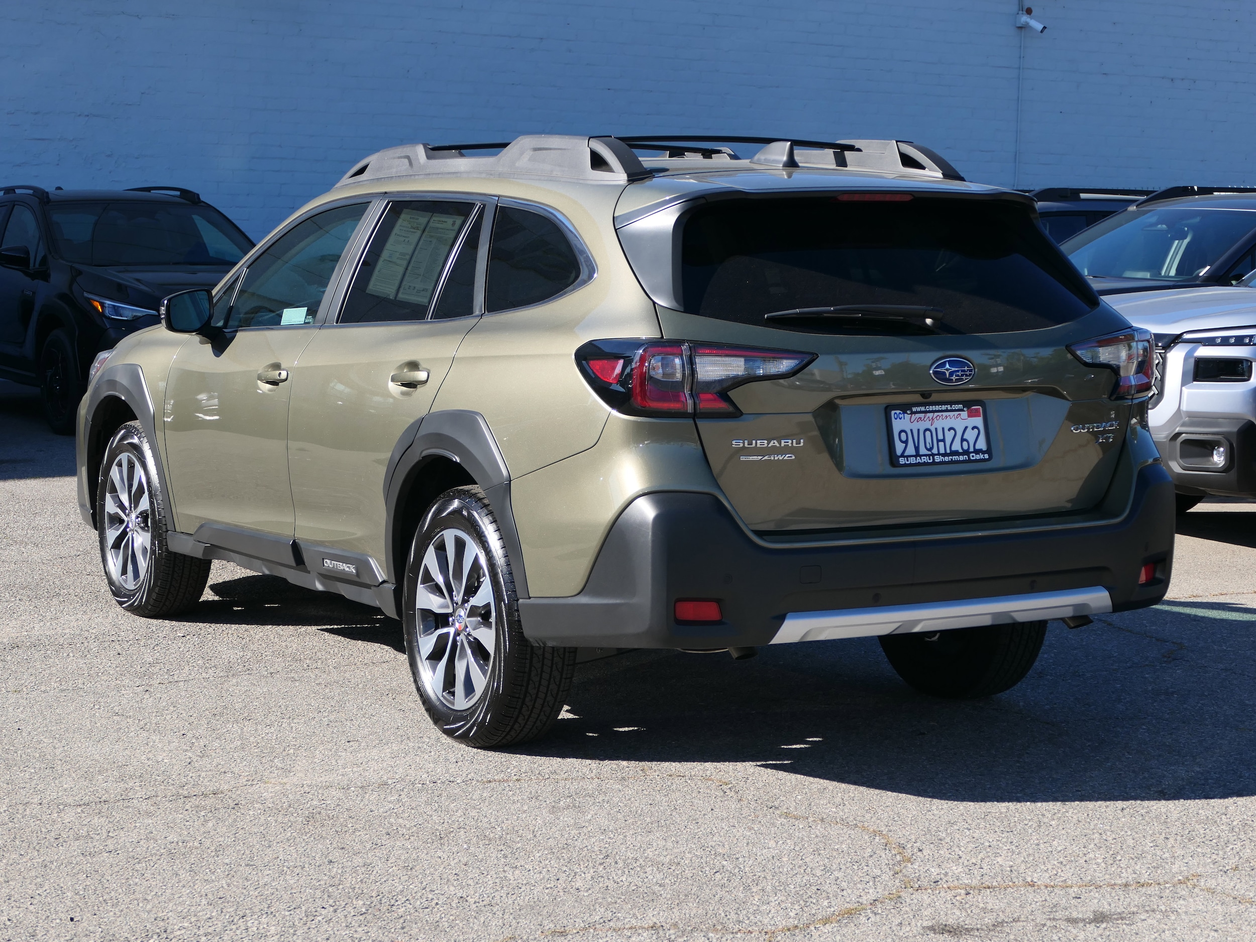 2025 Subaru Outback Limited XT photo 2